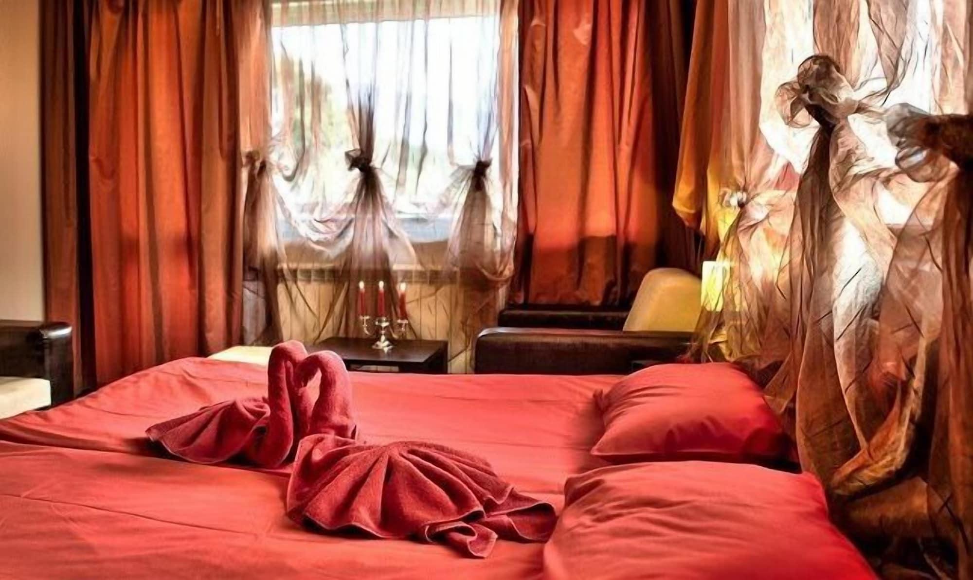 Alexander Hotel Banya  Luaran gambar