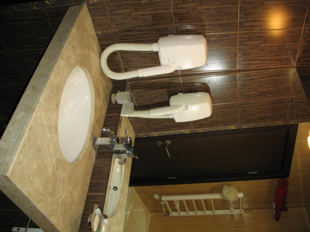 Alexander Hotel Banya  Luaran gambar
