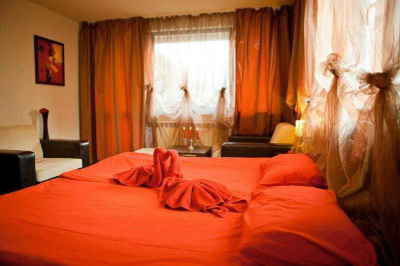 Alexander Hotel Banya  Luaran gambar